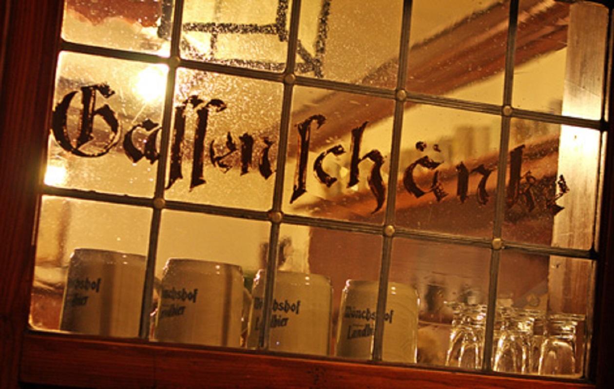 Traditionsgasthof Gruener Baum Bad Staffelstein Kültér fotó